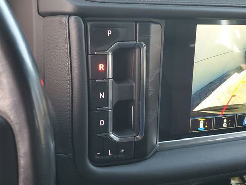 Used 2022 GMC Yukon Denali image 33