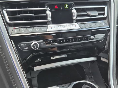 Used 2023 BMW M850i xDrive Convertible image 29