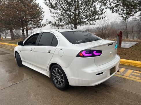 Used 2017 Mitsubishi Lancer ES image 4