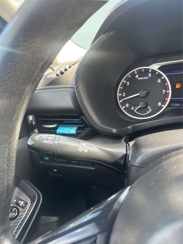Used 2024 Nissan Sentra SV FWD image 24