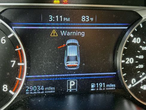 Used 2023 Nissan Altima 2.5 SV FWD image 19