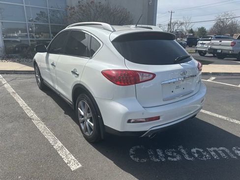 Used 2017 INFINITI QX50 AWD w/ Premium Plus Package image 8
