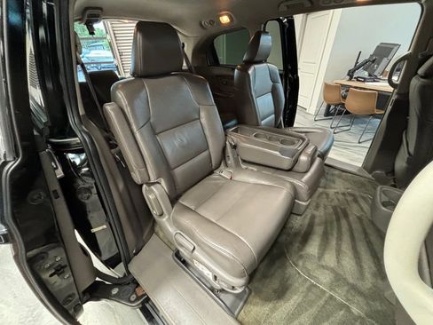 Used 2015 Honda Odyssey Touring image 7