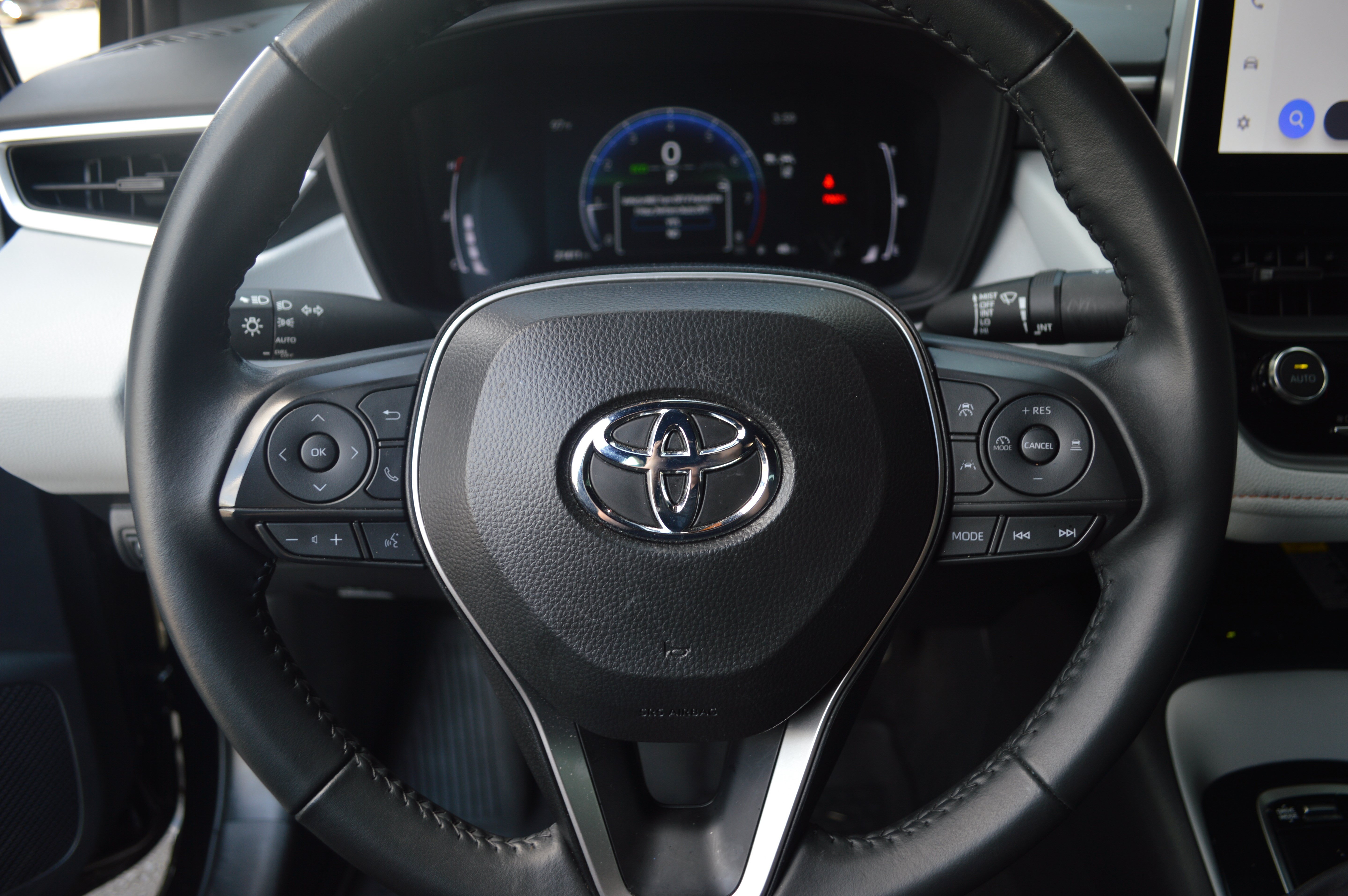 Used 2025 Toyota Corolla FX w/ Convenience Package FWD image 14