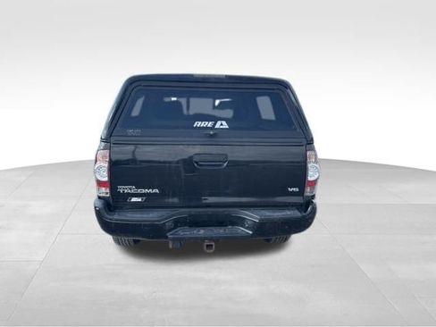 Used 2011 Toyota Tacoma 4x4 Double Cab image 4