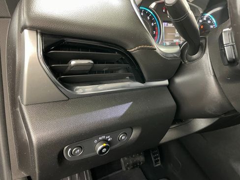 Certified 2018 Chevrolet Traverse LT image 24