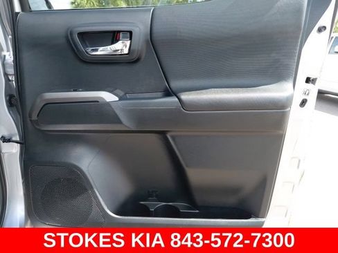 Used 2017 Toyota Tacoma TRD Off-Road w/ Tow Package RWD image 23