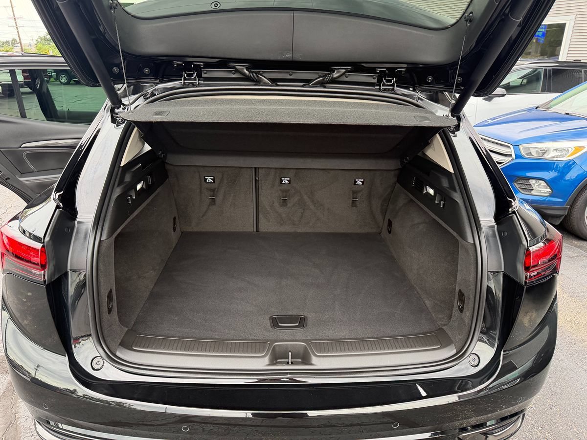 Used 2023 Buick Envision Essence w/ Technology Package I AWD/4WD image 6