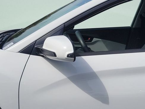 Certified 2023 Hyundai Kona SEL AWD/4WD image 27