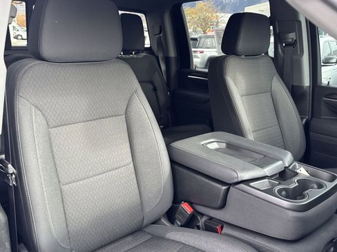 Used 2025 GMC Sierra 3500 SLE w/ SLE Value Package image 33