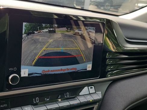 Used 2025 Toyota Camry LE FWD image 31