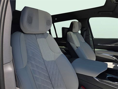New 2026 Cadillac Escalade IQ Luxury 1 w/ LPO, Floor Liner Package image 12