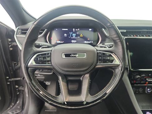 Used 2023 Jeep Grand Cherokee L Overland w/ Advanced Protech Group III image 15