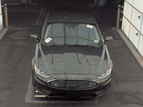 Used 2020 Ford Fusion SE FWD image 2