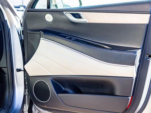 Used 2023 Genesis GV80 2.5T image 18