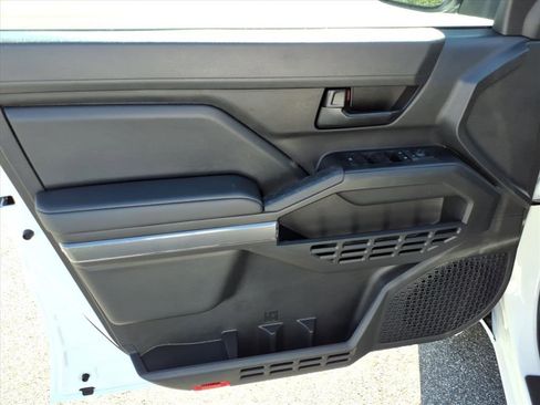 New 2026 Toyota Tacoma SR5 RWD image 9