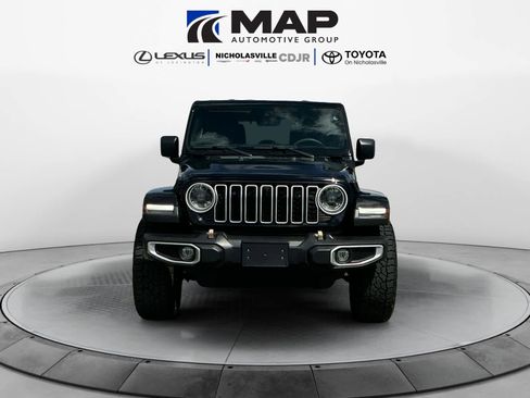 Used 2024 Jeep Wrangler Sahara w/ Technology Group image 8