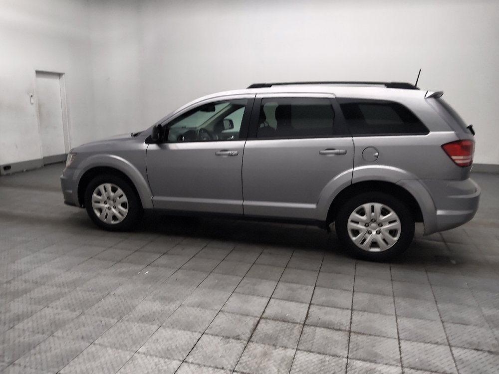 Used 2019 Dodge Journey SE FWD image 3