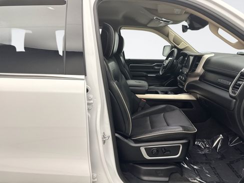 Used 2021 RAM 1500 Laramie AWD/4WD image 17
