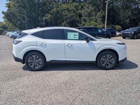 New 2025 Nissan Murano SL w/ Cargo Package AWD/4WD image 2