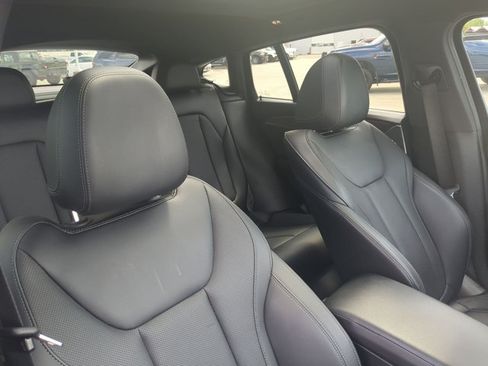 Used 2023 BMW X4 xDrive30i w/ M Sport Package AWD/4WD image 20