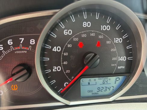 Used 2014 Toyota RAV4 XLE FWD image 4