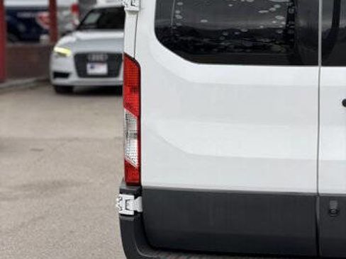 Used 2016 Ford Transit 150 XL image 6