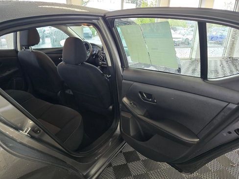 Used 2024 Nissan Sentra SV FWD image 38