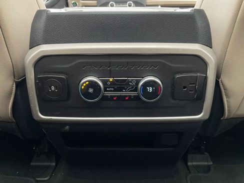 Used 2024 Ford Expedition Limited RWD image 33