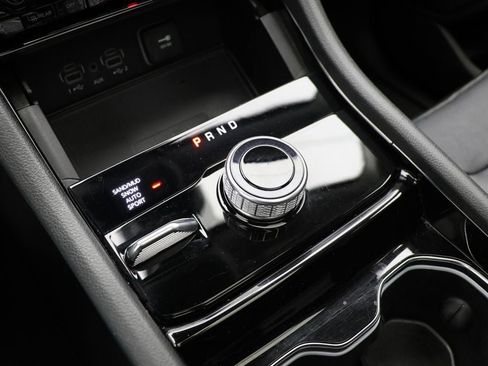 Used 2023 Jeep Grand Cherokee L Limited w/ Luxury Tech Group II image 26