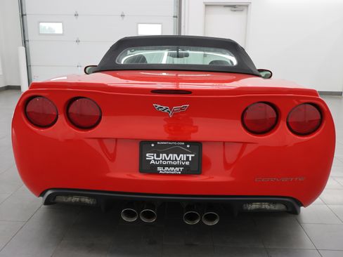 Used 2013 Chevrolet Corvette 427 w/ 1SB Preferred Equipment Group RWD image 24