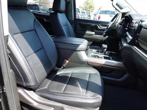 Used 2024 Chevrolet Silverado 1500 RST image 36