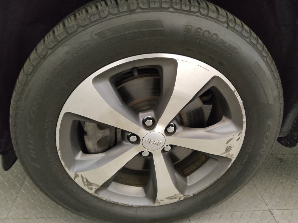 Used 2020 Jeep Cherokee Limited AWD/4WD image 31