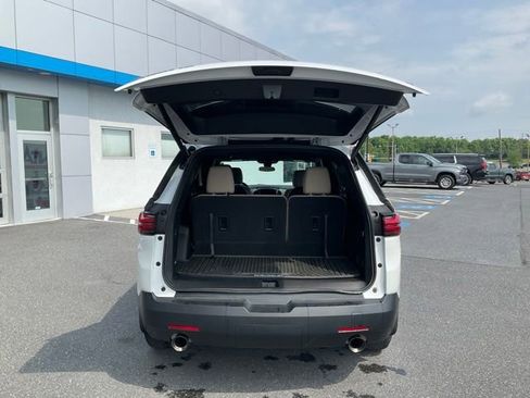 Used 2023 Chevrolet Traverse LT AWD/4WD image 18