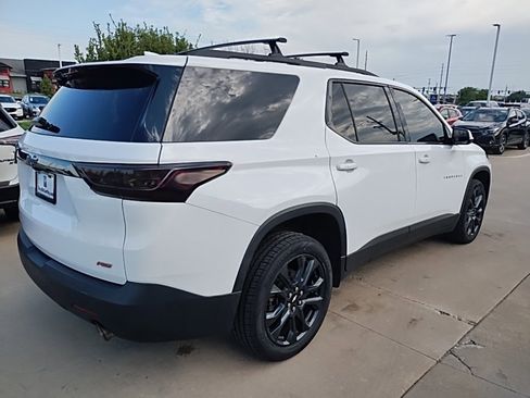 Used 2020 Chevrolet Traverse RS image 9
