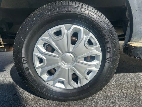 Used 2016 Ford Transit 250 130 Low Roof w/ Exterior Upgrade Package image 30