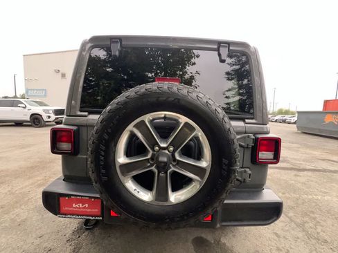 Used 2020 Jeep Wrangler Unlimited Sahara w/ Uconnect 4C Nav & Sound Group AWD/4WD image 27