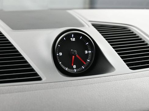 Certified 2023 Porsche Cayenne image 20