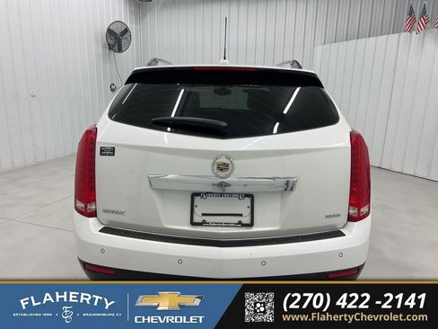 Used 2016 Cadillac SRX Luxury image 4