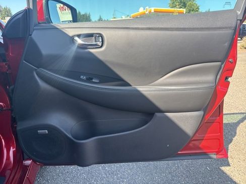 Used 2019 Nissan Leaf SL w/ SL Technology Package image 24