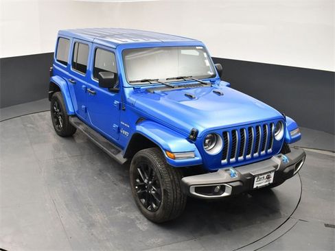 Used 2023 Jeep Wrangler Unlimited Sahara image 13