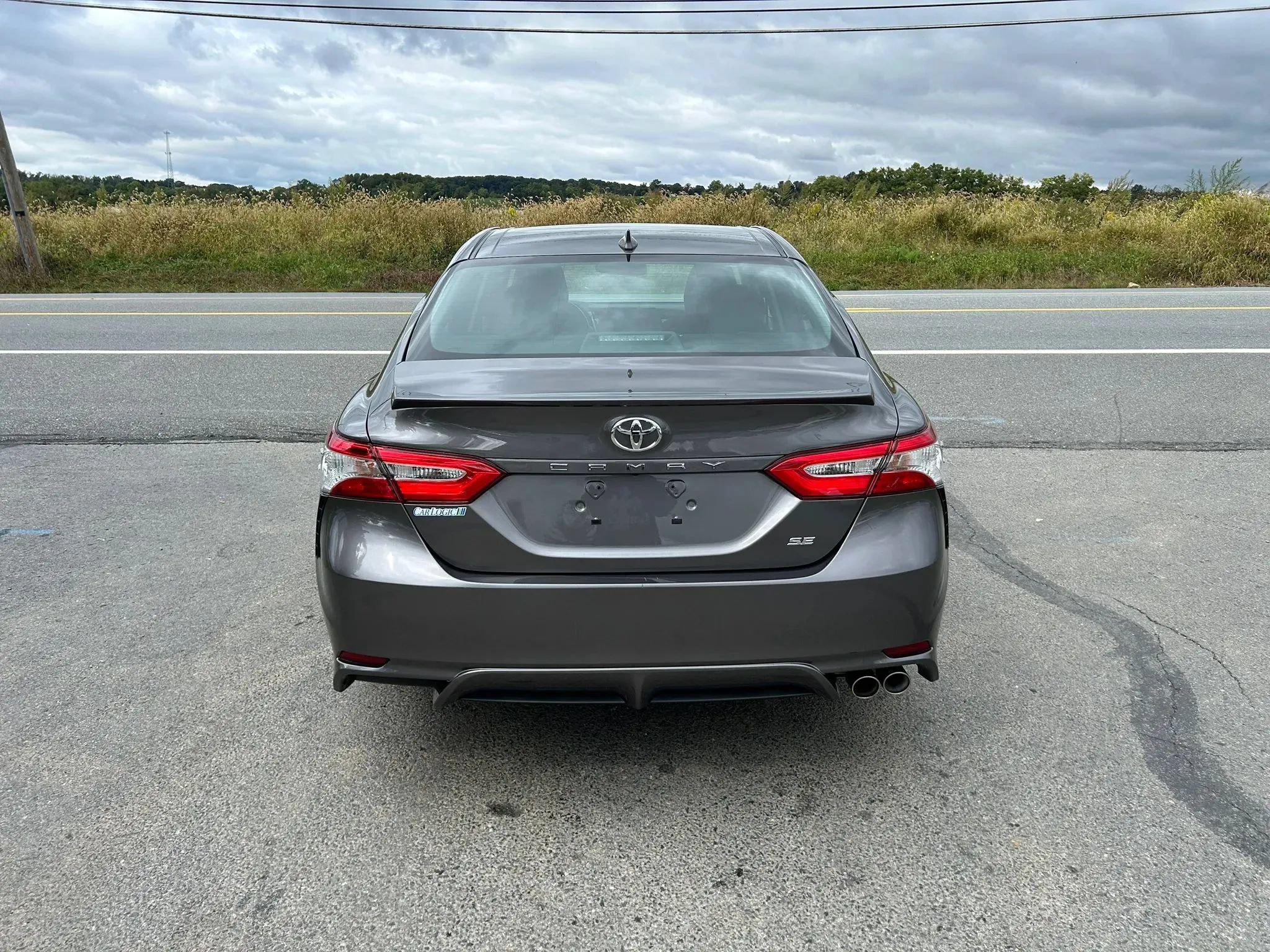 Used 2020 Toyota Camry SE w/ Convenience Package FWD image 7