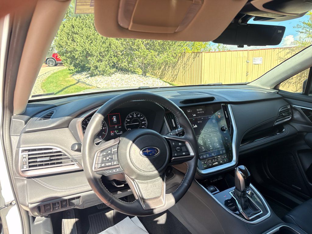 Used 2025 Subaru Outback Touring XT AWD/4WD image 13