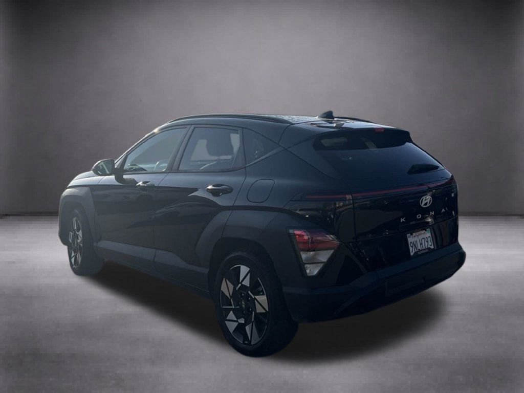 Used 2025 Hyundai Kona SEL FWD image 8