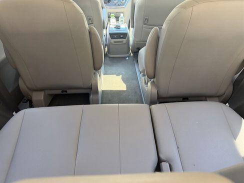Used 2015 Toyota Sienna XLE Premium AWD/4WD image 18
