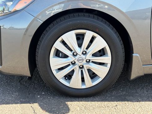 Used 2025 Nissan Sentra S FWD image 6