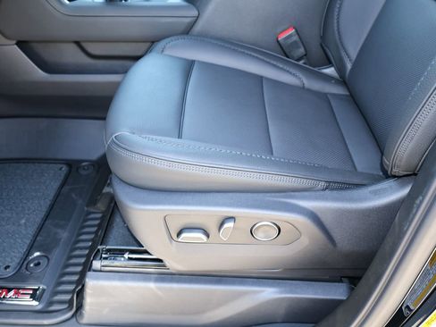 New 2026 GMC Sierra 1500 Denali AWD/4WD image 8