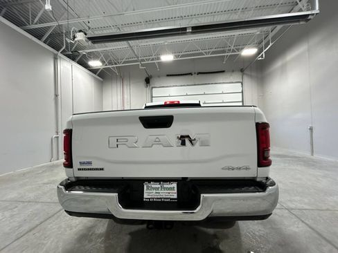 Used 2026 RAM 2500 Big Horn AWD/4WD image 7