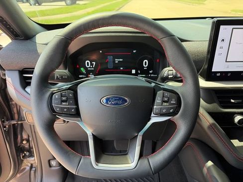 Used 2026 Ford Explorer ST-Line AWD/4WD image 14