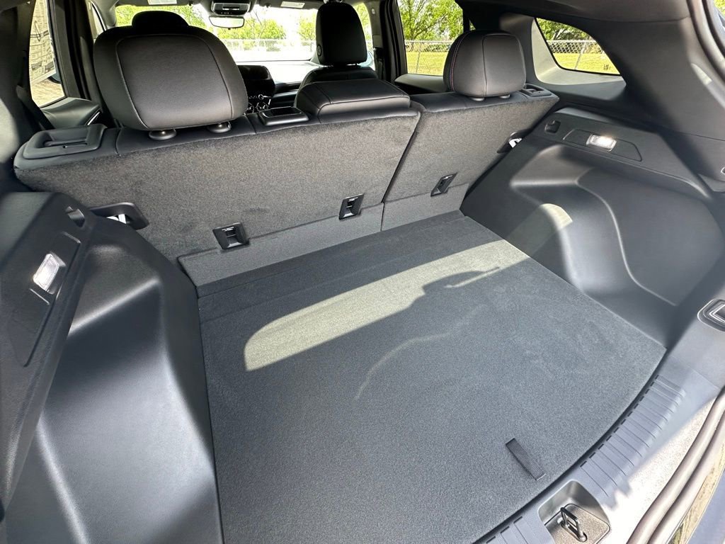 New 2025 Chevrolet Blazer EV RS RWD image 38